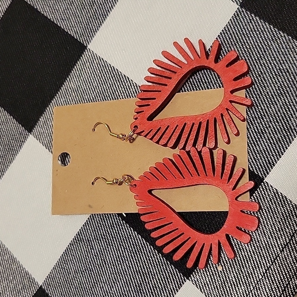 Handmade 3.25in red wooden cut out teardrop flare dangle earrings New